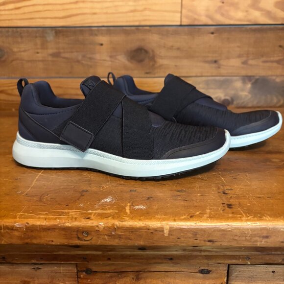 Never Worn Vionic Navy Blue Shoes Wms 6.5 - Picture 3 of 7